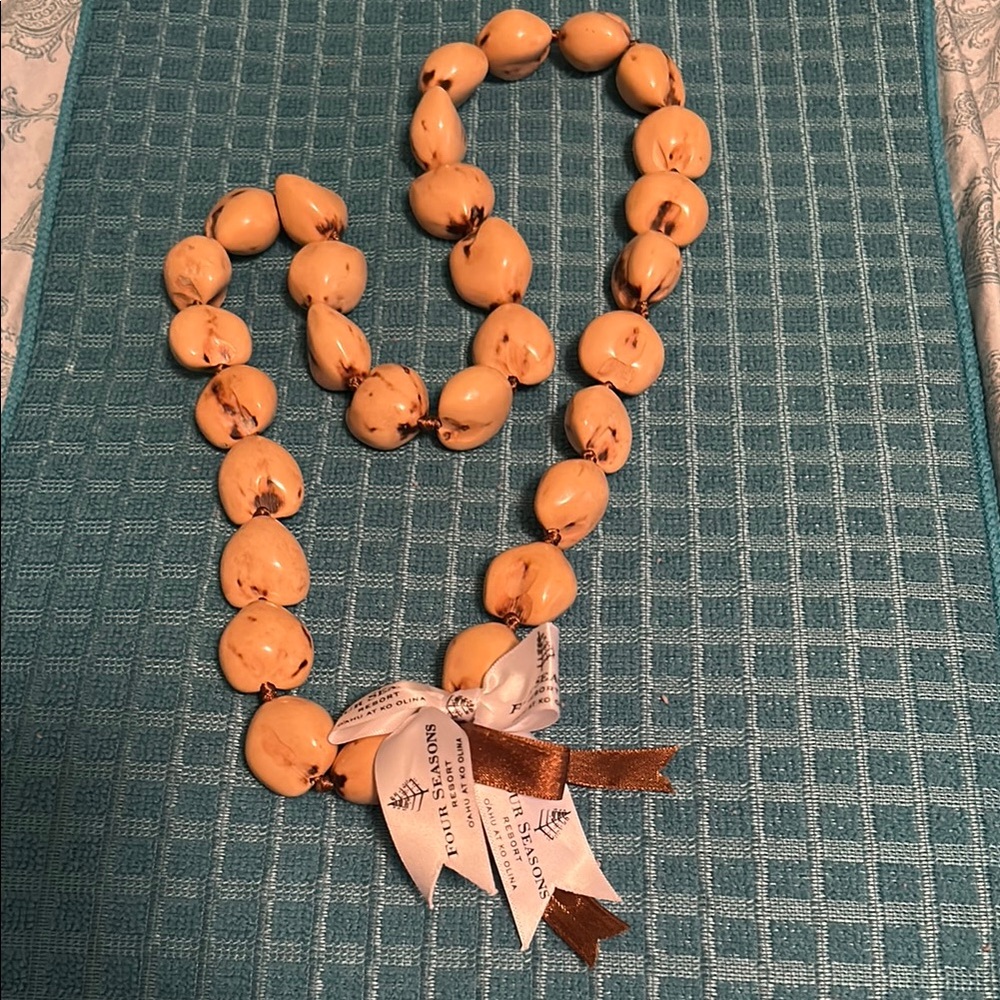 Hawaiian Kukui  Beaded Lei with  Resort Ribbon